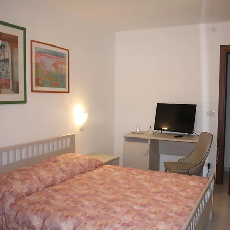 招待所 La Genzianella 3*